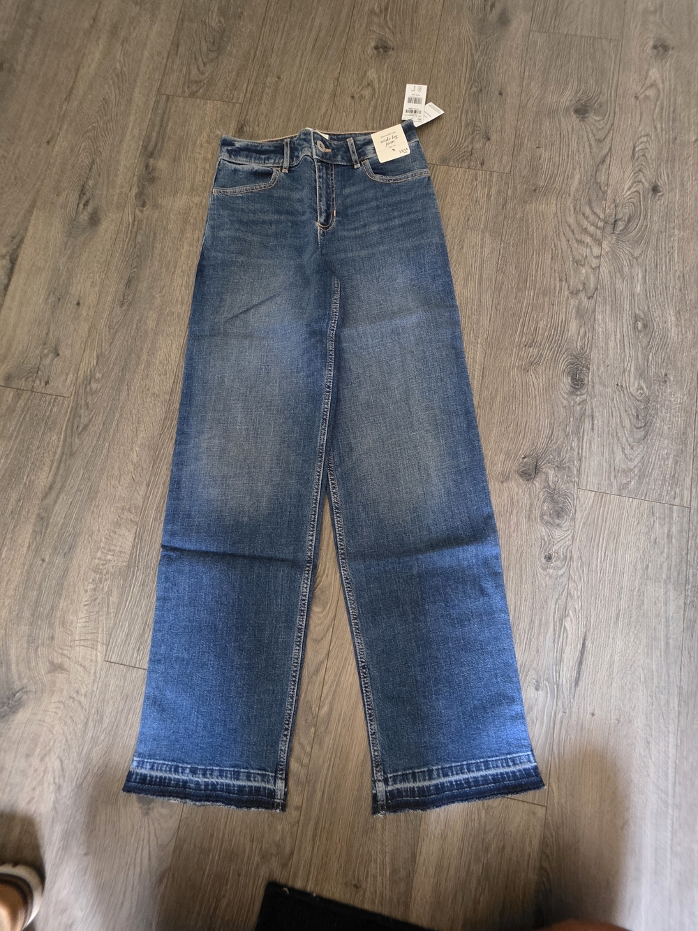 Abercrombie & Fitch Dark Blue Embroidered Pocket Jeans - Picture 5 of 5